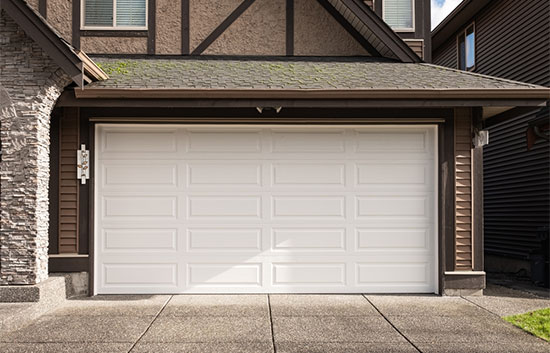 The Impact of Summer Temperatures on Garage Door Performance